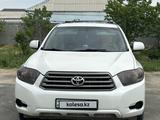 Toyota Highlander 2010 года за 11 500 000 тг. в Атырау – фото 2