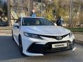 Toyota Camry 2022 года за 16 000 000 тг. в Алматы – фото 2