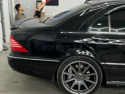 Mercedes-Benz S 55 2002 года за 8 500 000 тг. в Астана – фото 3