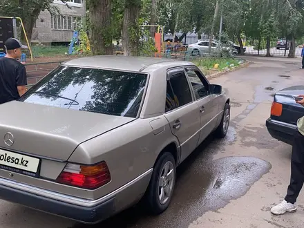 Mercedes-Benz E 230 1990 года за 1 400 000 тг. в Павлодар – фото 5