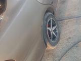 Mazda 323 1994 года за 1 200 000 тг. в Актау – фото 3