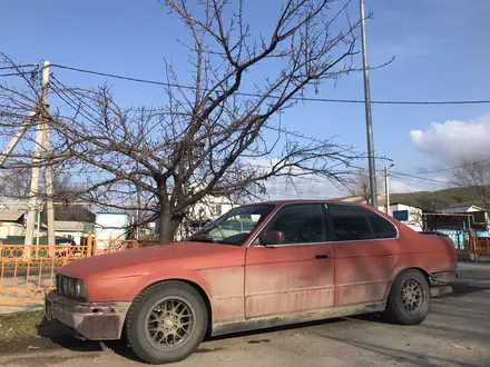 BMW 520 1992 года за 600 000 тг. в Алматы – фото 2