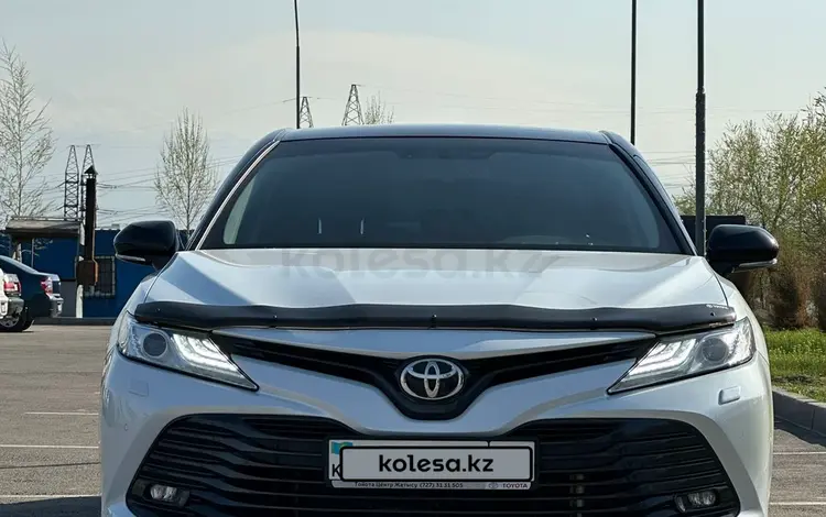 Toyota Camry 2020 года за 13 800 000 тг. в Алматы