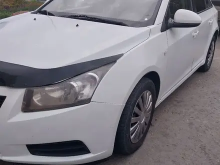 Chevrolet Cruze 2012 года за 3 500 000 тг. в Актобе – фото 3