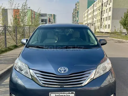 Toyota Sienna 2017 года за 14 300 000 тг. в Алматы – фото 3