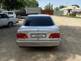 Mercedes-Benz E 240 1998 годаүшін3 500 000 тг. в Туркестан – фото 2