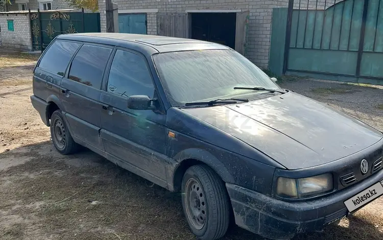 Volkswagen Passat 1992 годаfor800 000 тг. в Павлодар