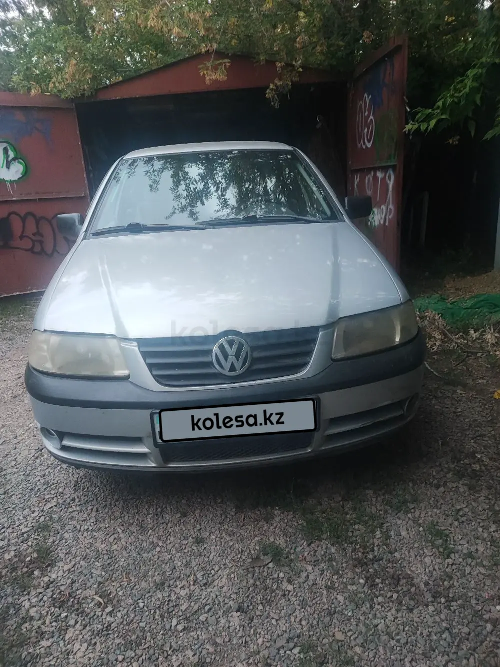 Volkswagen Pointer, 2004