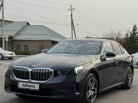 BMW 520 2024 года за 32 000 000 тг. в Шымкент