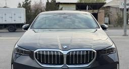 BMW 520 2024 года за 32 000 000 тг. в Шымкент – фото 3