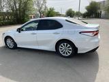 Toyota Camry 2018 года за 14 600 000 тг. в Уральск – фото 5