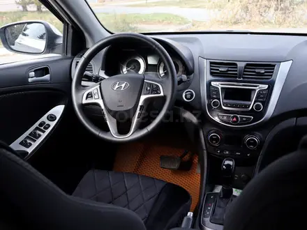 Hyundai Solaris 2015 года за 5 500 000 тг. в Караганда – фото 3