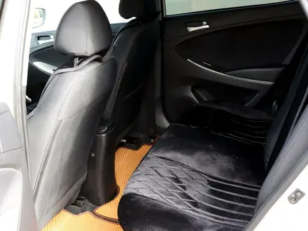 Hyundai Solaris 2015 года за 5 500 000 тг. в Караганда – фото 4