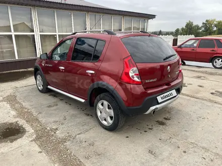 Renault Sandero Stepway 2013 года за 3 600 000 тг. в Усть-Каменогорск – фото 3