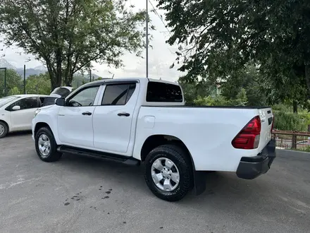 Toyota Hilux 2017 года за 11 500 000 тг. в Алматы – фото 10
