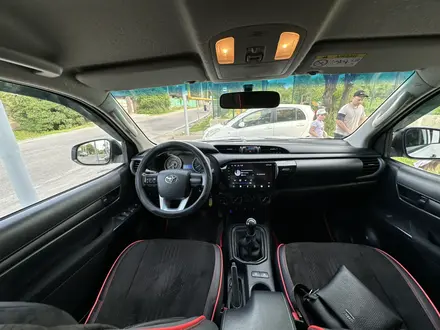 Toyota Hilux 2017 года за 11 500 000 тг. в Алматы – фото 16