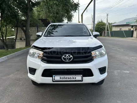 Toyota Hilux 2017 года за 11 500 000 тг. в Алматы – фото 2