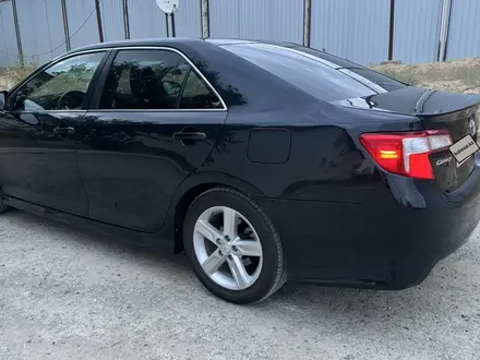 Toyota Camry 2014 года за 5 000 000 тг. в Бейнеу – фото 32