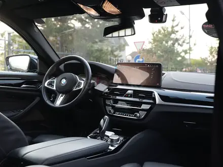 BMW 5 серия 2022 года за 23 500 000 тг. в Алматы – фото 20