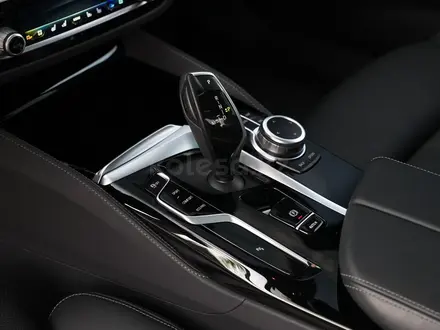 BMW 5 серия 2022 года за 23 500 000 тг. в Алматы – фото 30