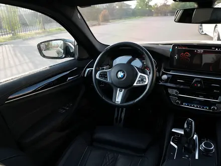 BMW 5 серия 2022 года за 23 500 000 тг. в Алматы – фото 31