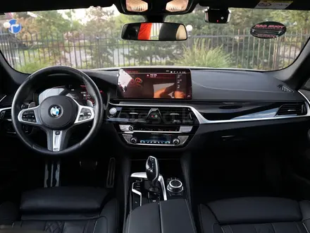 BMW 5 серия 2022 года за 23 500 000 тг. в Алматы – фото 38