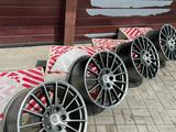 Диски Porsche R20 original за 500 000 тг. в Алматы – фото 2