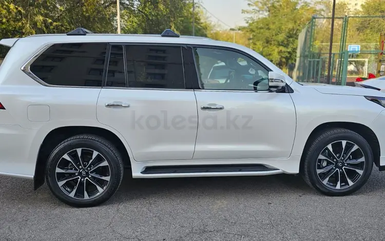 Lexus LX 570 2021 годаүшін60 000 000 тг. в Алматы