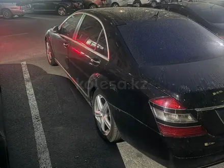 Mercedes-Benz S 550 2006 года за 4 500 000 тг. в Алматы – фото 3