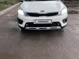 Kia Rio X-Line 2018 года за 7 500 000 тг. в Актобе – фото 3