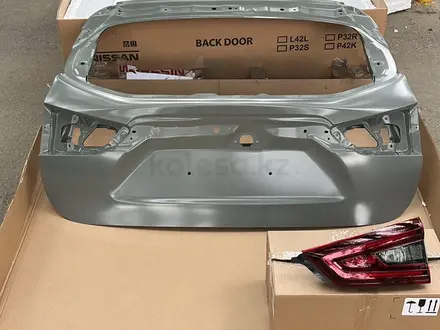 Крышка багажника на Nissan Qashqai за 220 000 тг. в Алматы – фото 5
