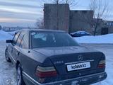 Mercedes-Benz E 200 1991 года за 1 300 000 тг. в Караганда – фото 2