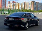 Kia K5 2018 года за 8 000 000 тг. в Астана – фото 4