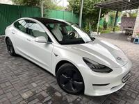Tesla Model 3 2021 годаfor18 000 000 тг. в Алматы