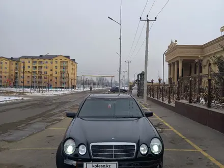 Mercedes-Benz E 280 1997 года за 2 700 000 тг. в Алматы