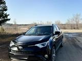 Toyota RAV4 2018 года за 11 000 000 тг. в Кокшетау – фото 2