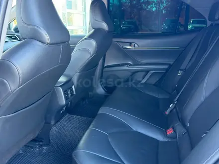 Toyota Camry 2018 года за 11 990 000 тг. в Кокшетау – фото 13