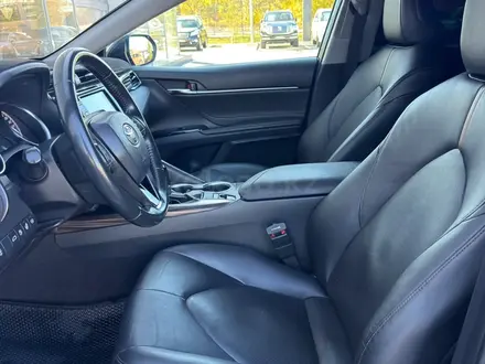 Toyota Camry 2018 года за 11 990 000 тг. в Кокшетау – фото 12