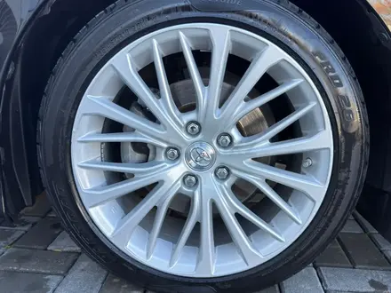 Toyota Camry 2018 года за 11 990 000 тг. в Кокшетау – фото 10