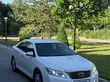 Toyota Camry 2013 года за 10 300 000 тг. в Шымкент – фото 2