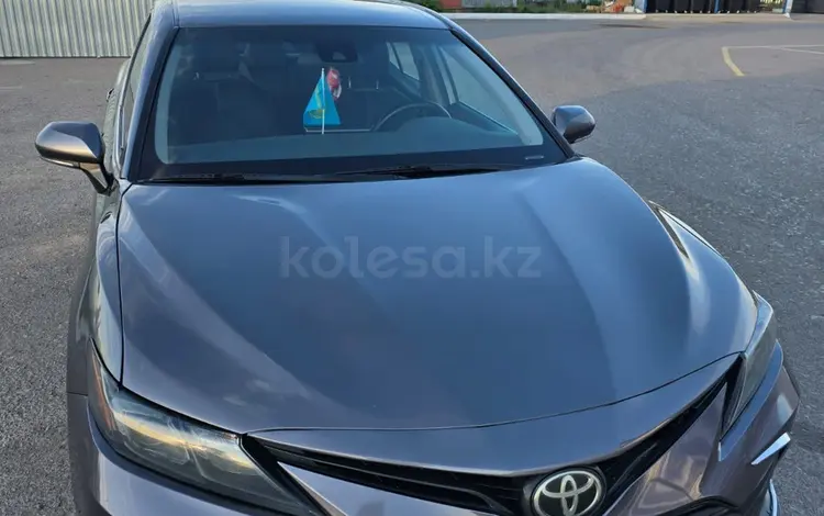 Toyota Camry 2022 года за 11 200 000 тг. в Караганда