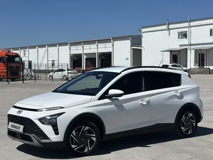 Hyundai Bayon 2023 года за 7 800 000 тг. в Караганда – фото 2