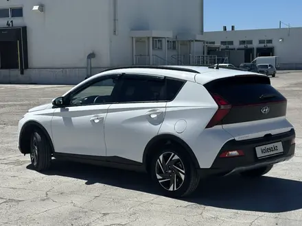 Hyundai Bayon 2023 года за 7 800 000 тг. в Караганда – фото 3