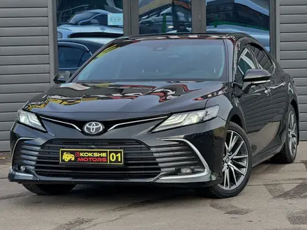 Toyota Camry 2023 года за 18 500 000 тг. в Астана