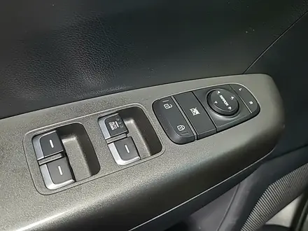Kia Sportage 2018 года за 8 430 000 тг. в Алматы – фото 26