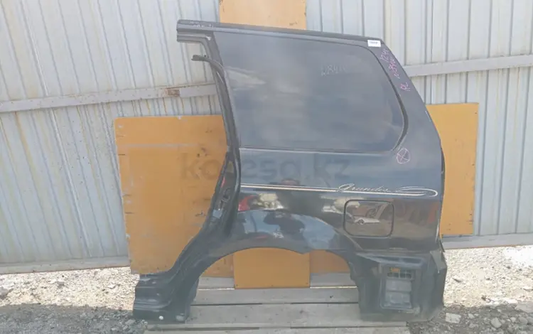 Крыло заднее Mitsubishi Chariot Grandis N84W за 150 000 тг. в Караганда