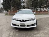 Toyota Camry 2014 года за 4 500 000 тг. в Уральск – фото 2