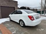 Chevrolet Aveo 2013 года за 3 650 000 тг. в Актобе – фото 4