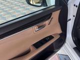 Lexus ES 300h 2016 годаүшін8 800 000 тг. в Жанаозен – фото 5