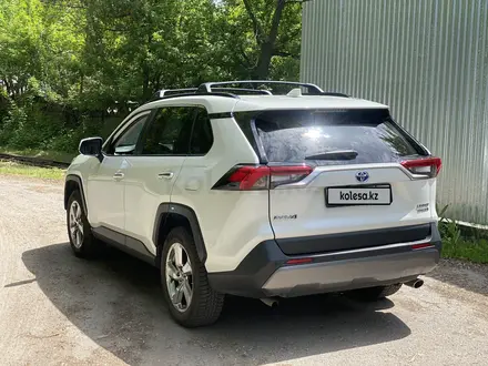 Toyota RAV4 2019 года за 15 500 000 тг. в Алматы